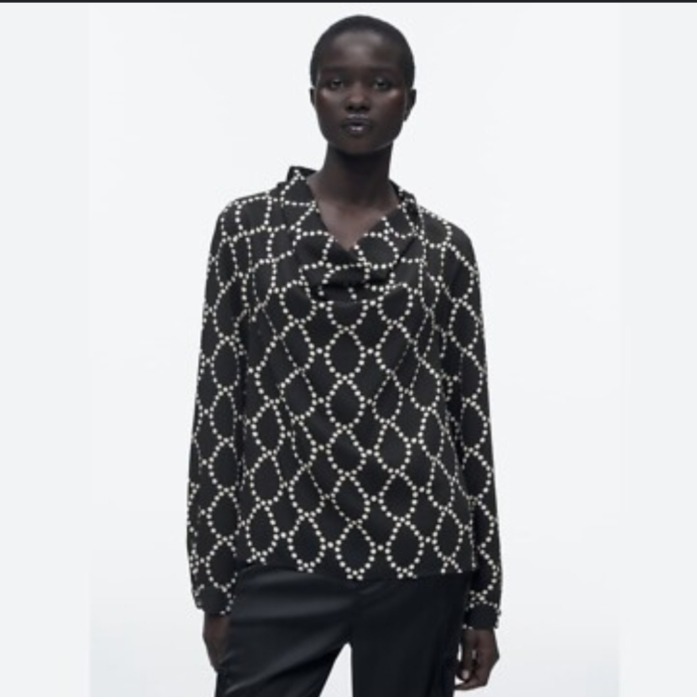 ZARA NEW Black and Cream Geometric Top Size S